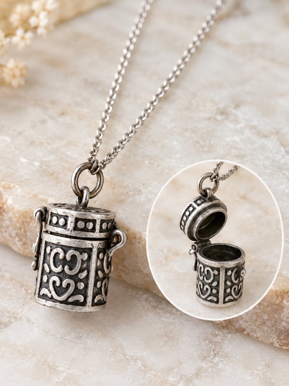 Vintage 925 Sterling Silver Prayer Box Pendant Necklace Chain